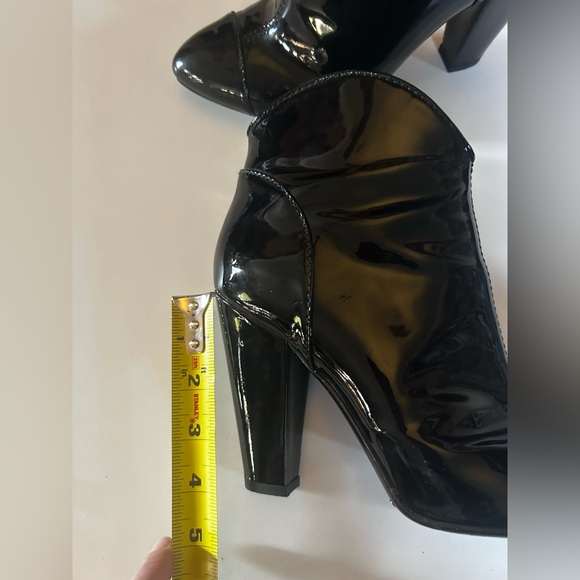 Burberry Black Patten Leather Heeled Ankle Boots - Picture 5 of 7